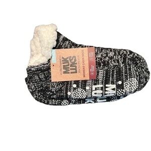 NEW Muk Luks Cabin Socks s/m 5-7